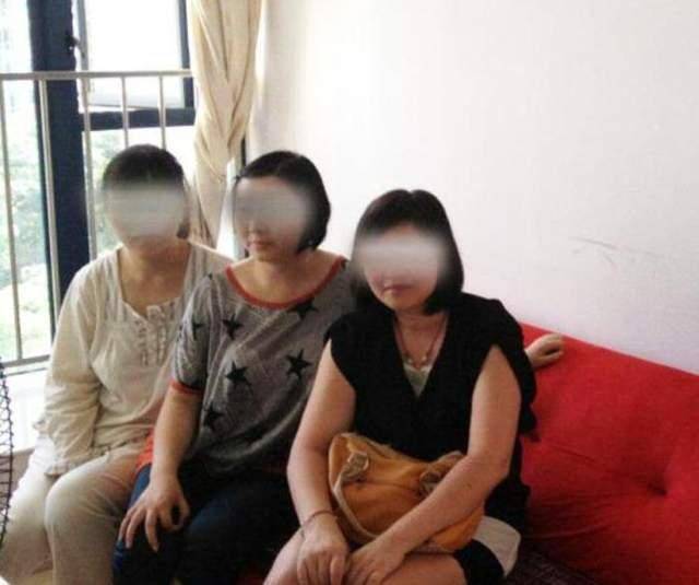 记者暗访揭秘"成人奶妈"真相,喂乳背后是卖淫,包年套餐8888元