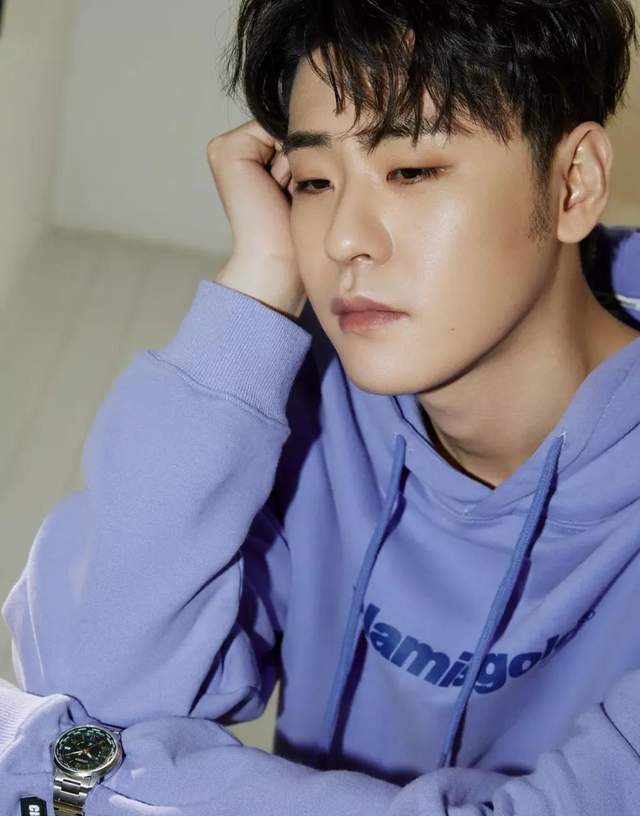 德云社的颜值担当张云雷用自拍告别2020公益路上他更美