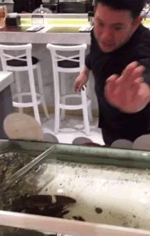 美女放屁猜成语_看图猜成语(3)