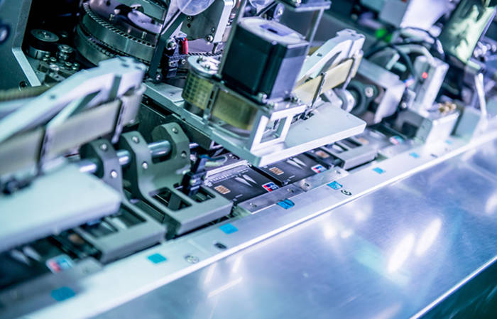 为拉业务曾向局长送黄金 楚天龙智能卡还能走多