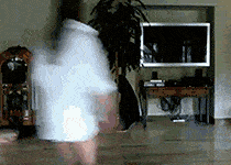 (15)妹子你这腿也太细了吧,这都能掉下去.6.连个小车都骑不好5.