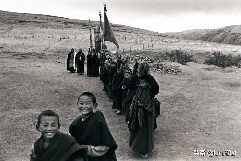 50多次往返藏地，他用黑白影像记录藏民生活，献给他挚爱的土地