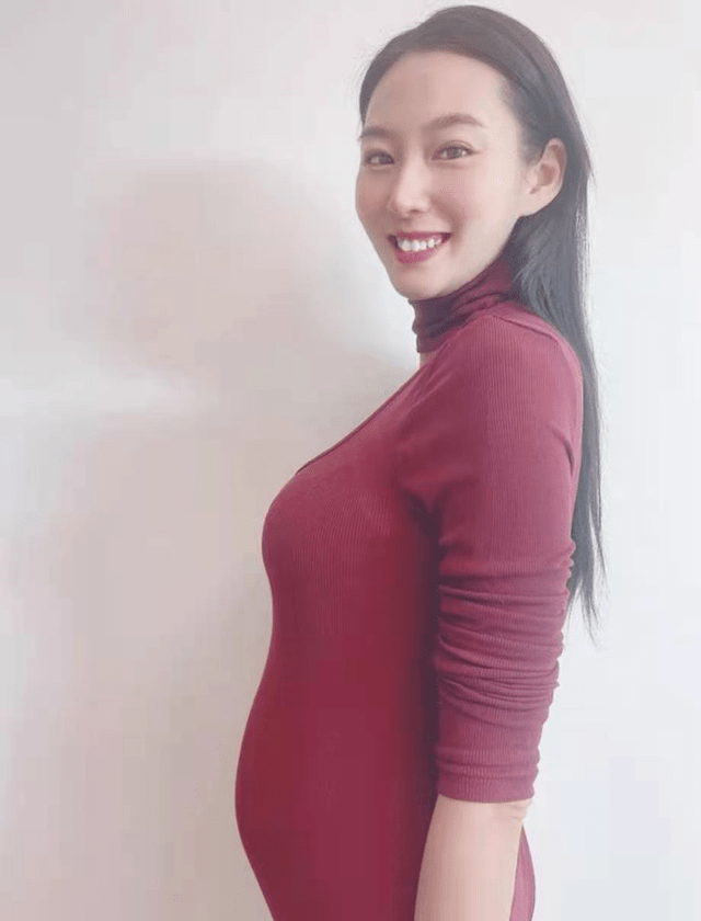 幸福孕媽！香港女藝人分享超美孕照，告別舊年稱大家都過得不容易 娛樂 第5張