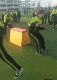 2.卡裆的见过不少,没见过你这么猛的1.