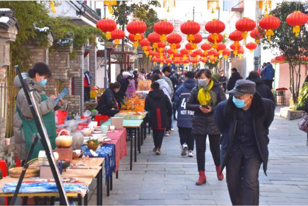 年味预热！看信阳市平桥区版爱丽丝梦游仙境_小桥