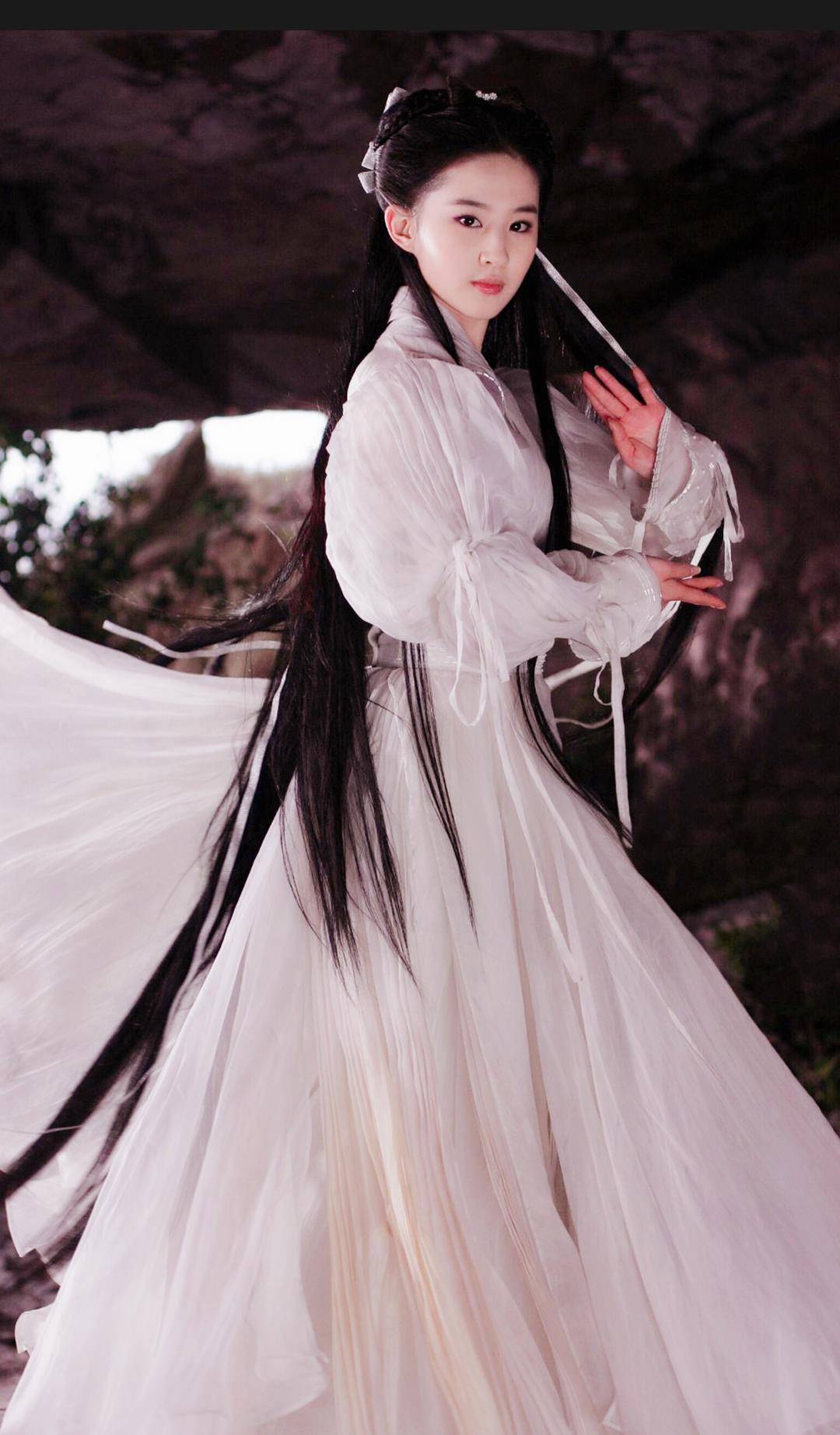 女人化妆都是为了美美美,但有些女明星,本就已经是盛世美颜,却一化