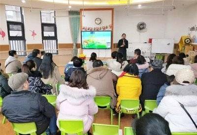 开家长会怎么穿搭学生_学生开家长会图片(3)