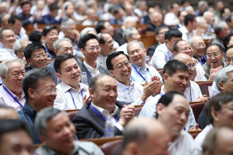 2020全国高校院士排名_2020年985大学全职院士数量排名:清华第一,北大第二