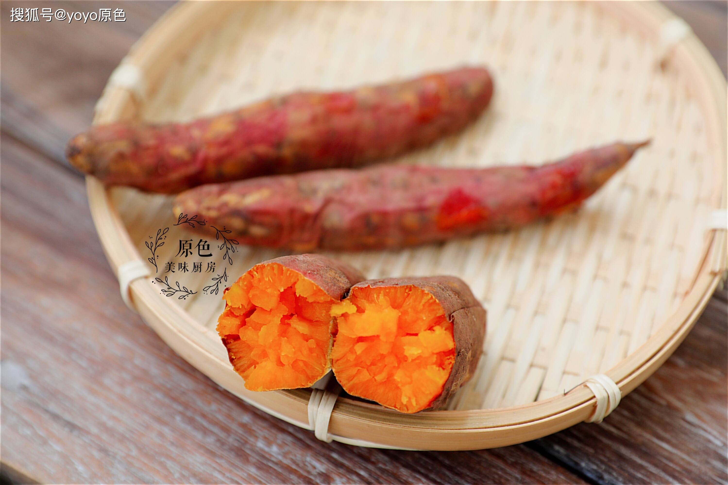 原文这是深冬巷子里的美食,驱寒暖胃,抓住人的胃口