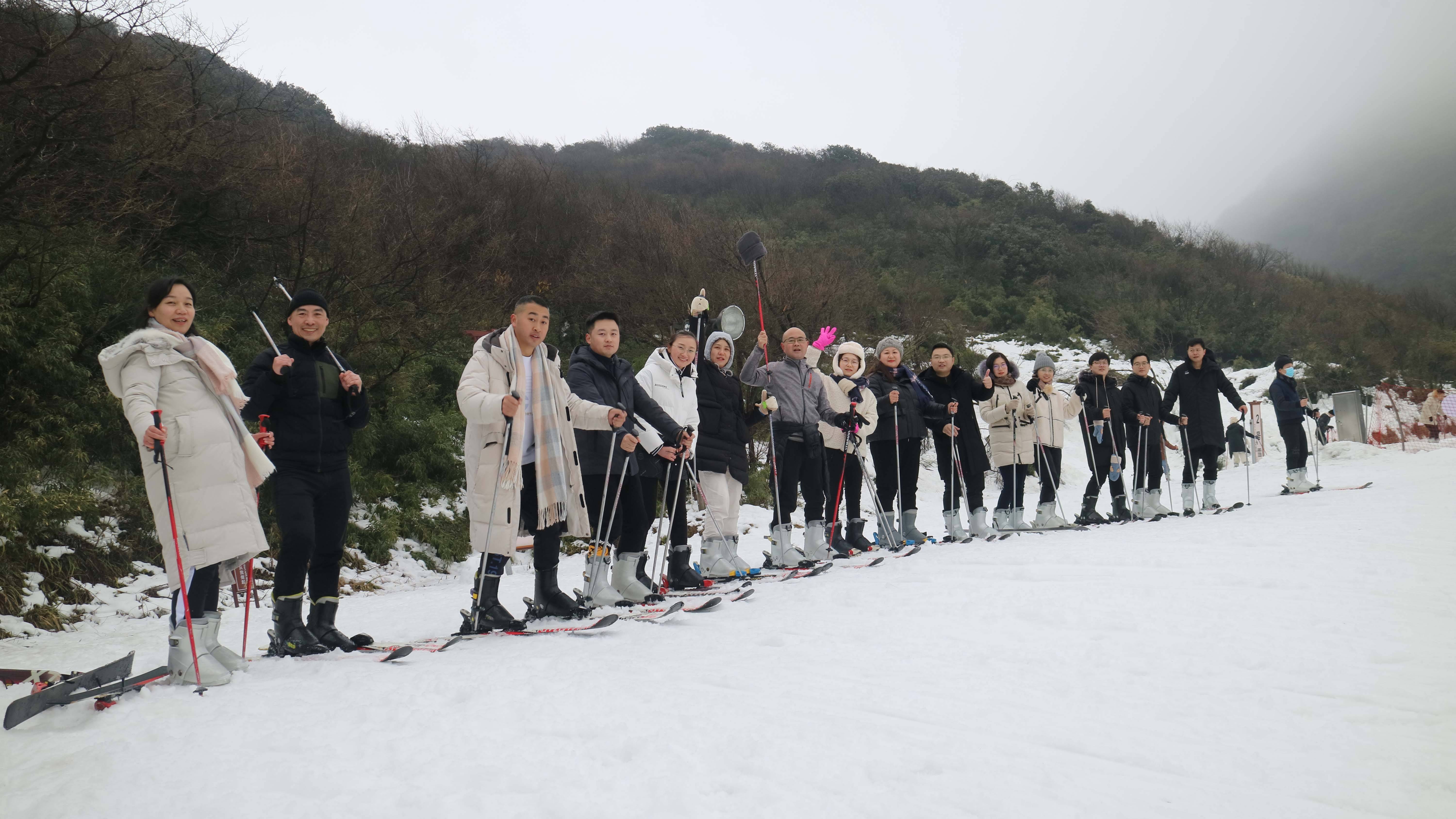 瀛永年终旅行|在金佛山,遇见更新鲜的彼此