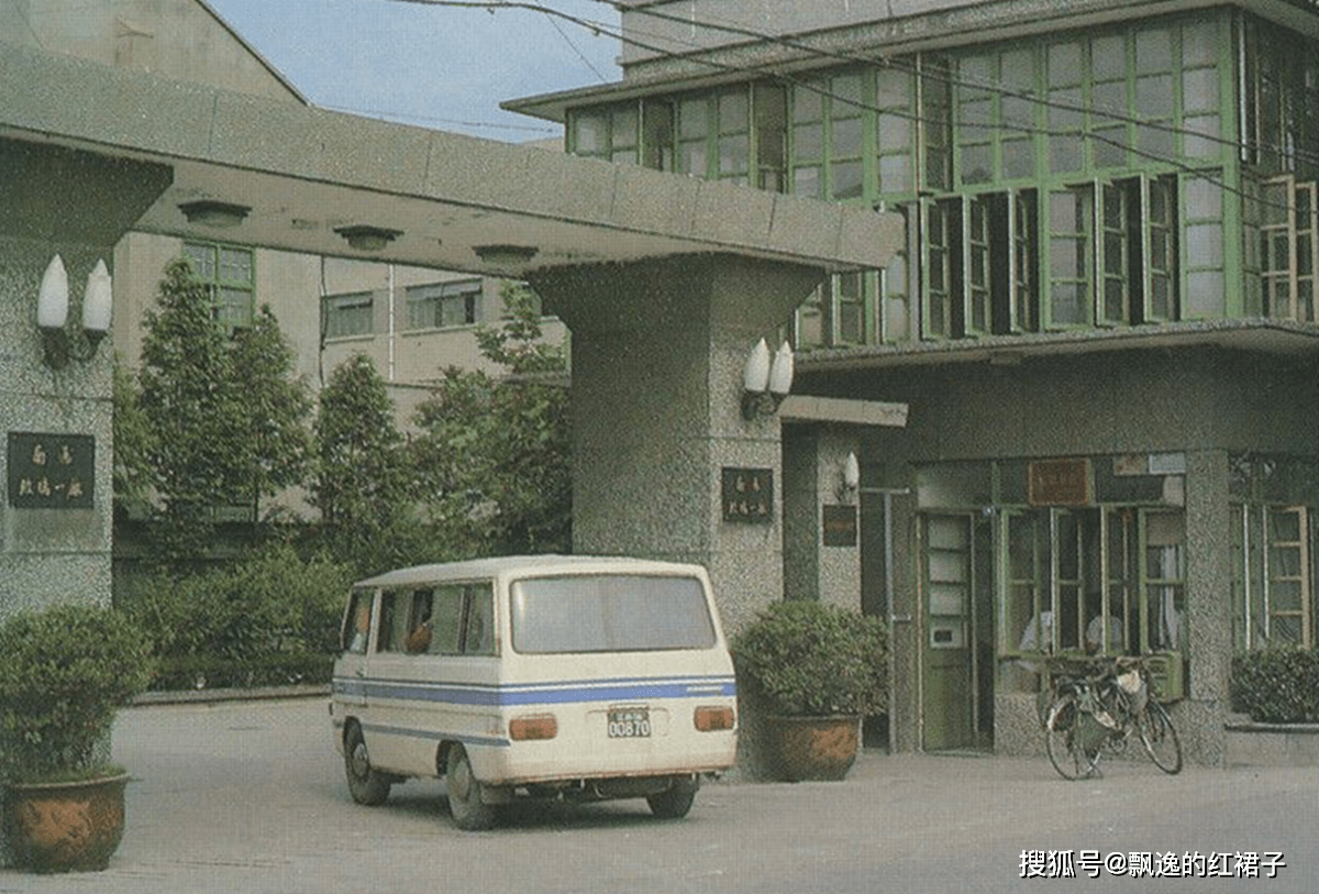 南通地总人口_南通滨江公园(2)
