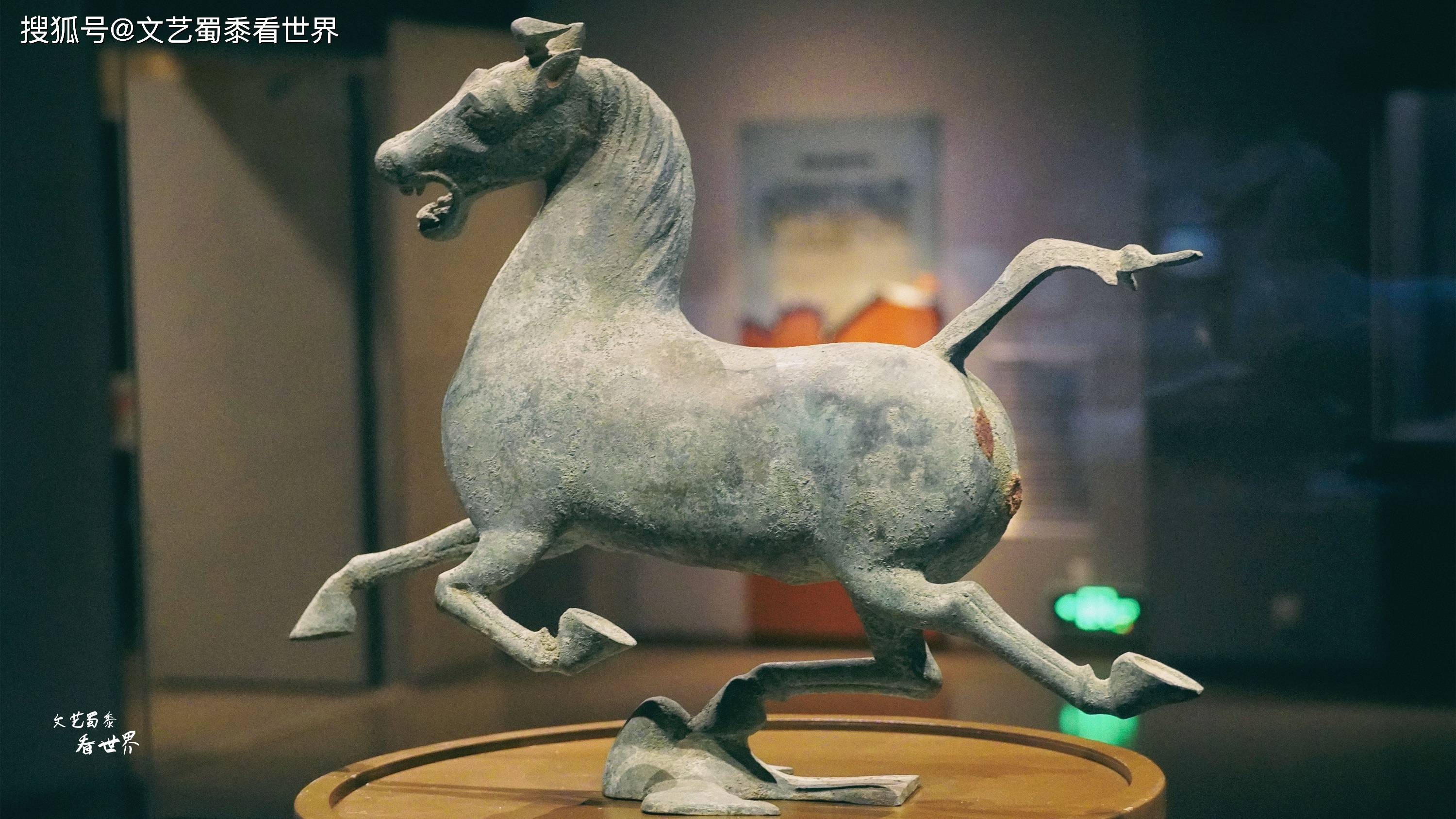 原创兰州甘肃省博物馆,藏着太多的国宝,在那里能见到国宝铜奔马真品