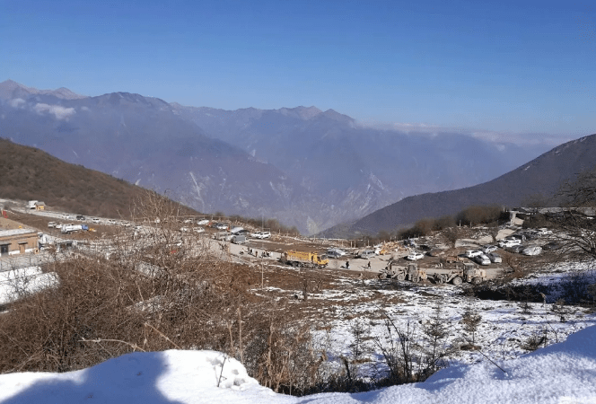 全国都冻哭了，唯有成都在雪季中兴奋，执念太深的城市