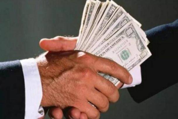 啥是老钱风格 ee54bf3b1b9341b6a49454af78ba705b.jpeg