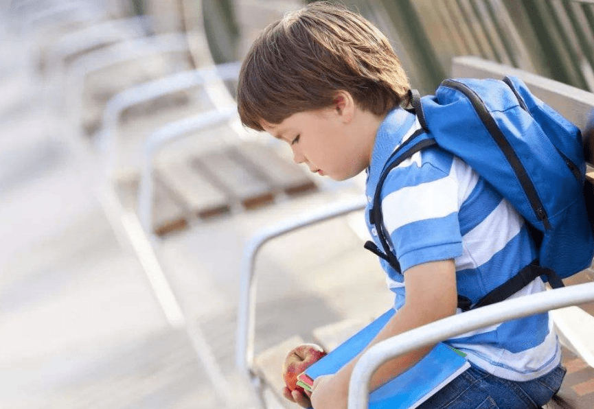 如何让孩子主动去交朋友 150be07828f04a12af038626bd106f8c.png