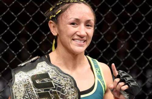 2020张伟丽在ufc排名排名_西方人评出的2020五大经典UFC对决:张伟丽卫冕战排