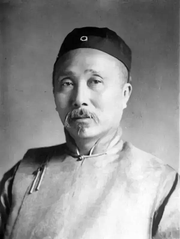 袁世凯死后, 中国最牛的四个人, 杠上了_辛亥革命