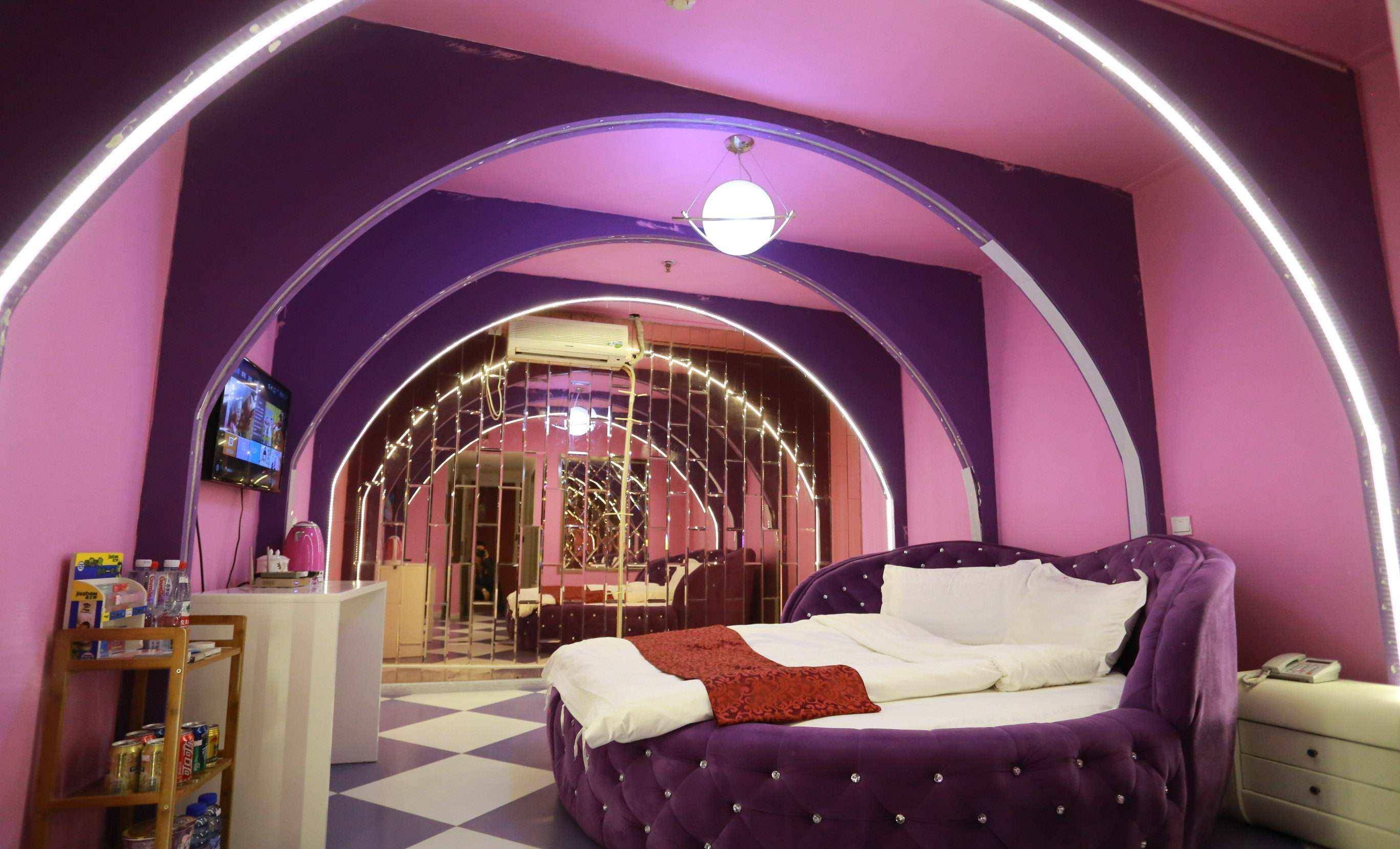 什么是主题酒店 cfa6628a518047638d2242006b14cdf7.jpeg