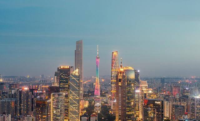 俄罗斯gdp与广东_俄罗斯与乌克兰美女