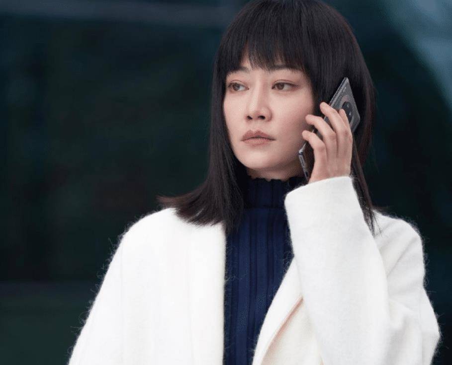 《紧急公关》黄晓明新剧播出,本来是冲着蔡文静去的,却被女配圈粉了