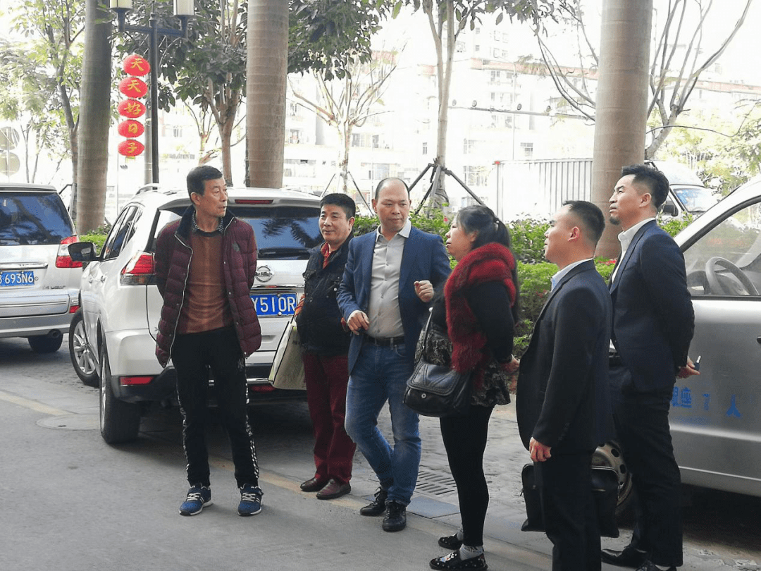 万科城老年协会会长高育民等一行莅临深圳市1010总部参观指导工作