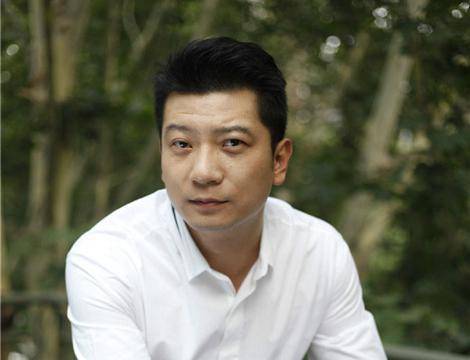 "王启年"田雨,隐藏12年的妻子竟是熟悉的她,难怪拒绝汤唯求婚