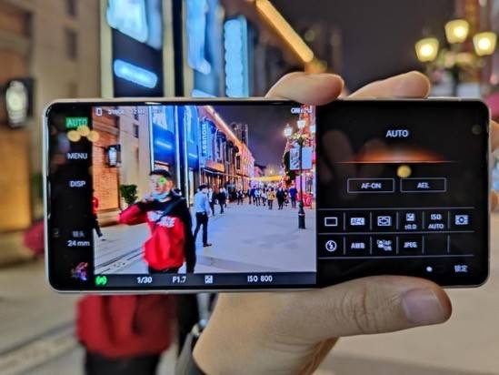 在拍照上拿奖拿到手软的索尼xperia1 ii,是天下摄友的新年大礼