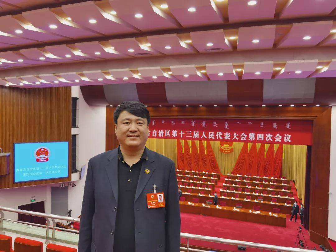 内蒙古自治区政协委员,内蒙古食品商会会长樊中华