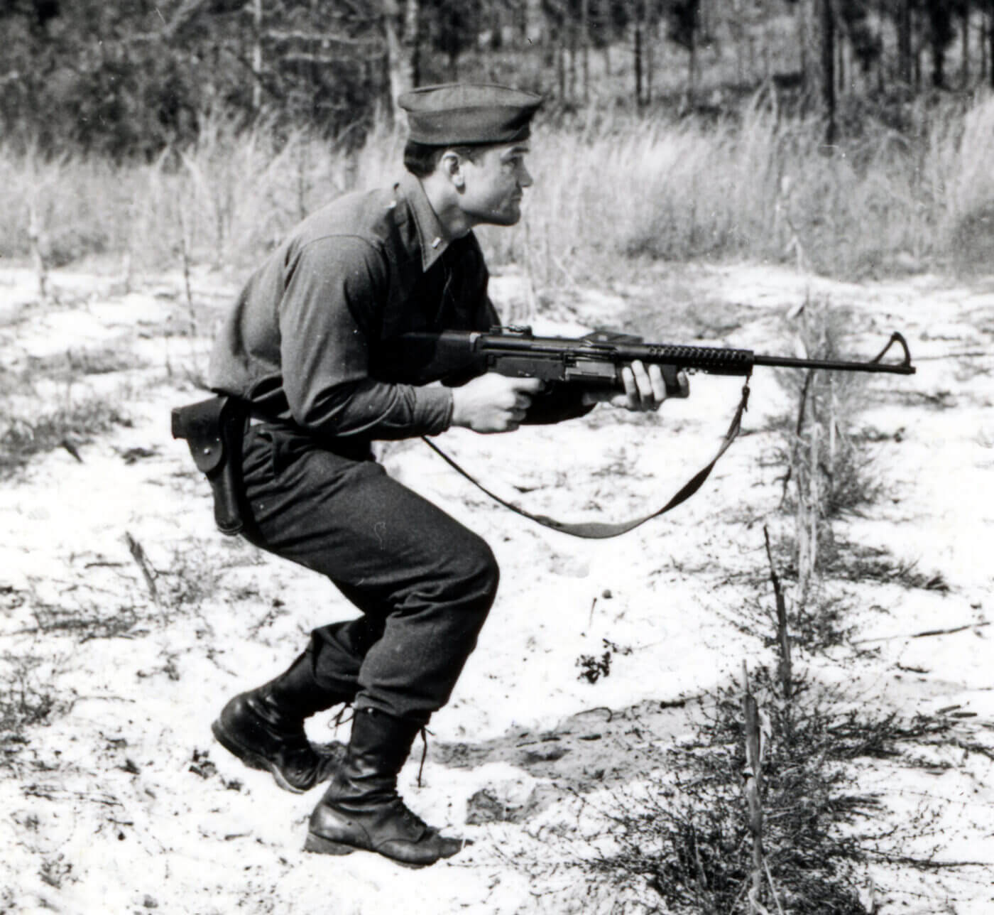 魔鬼军团伴侣:约翰逊m1941轻机枪,可单手操作,比步枪还轻