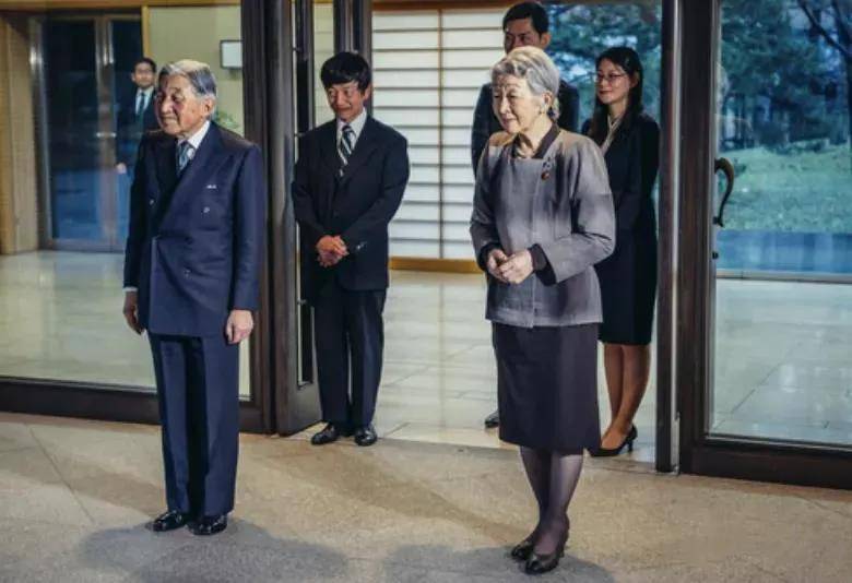 但其实日常皇室成员们的菜色都与一般日本家庭没两样,不同的是在于