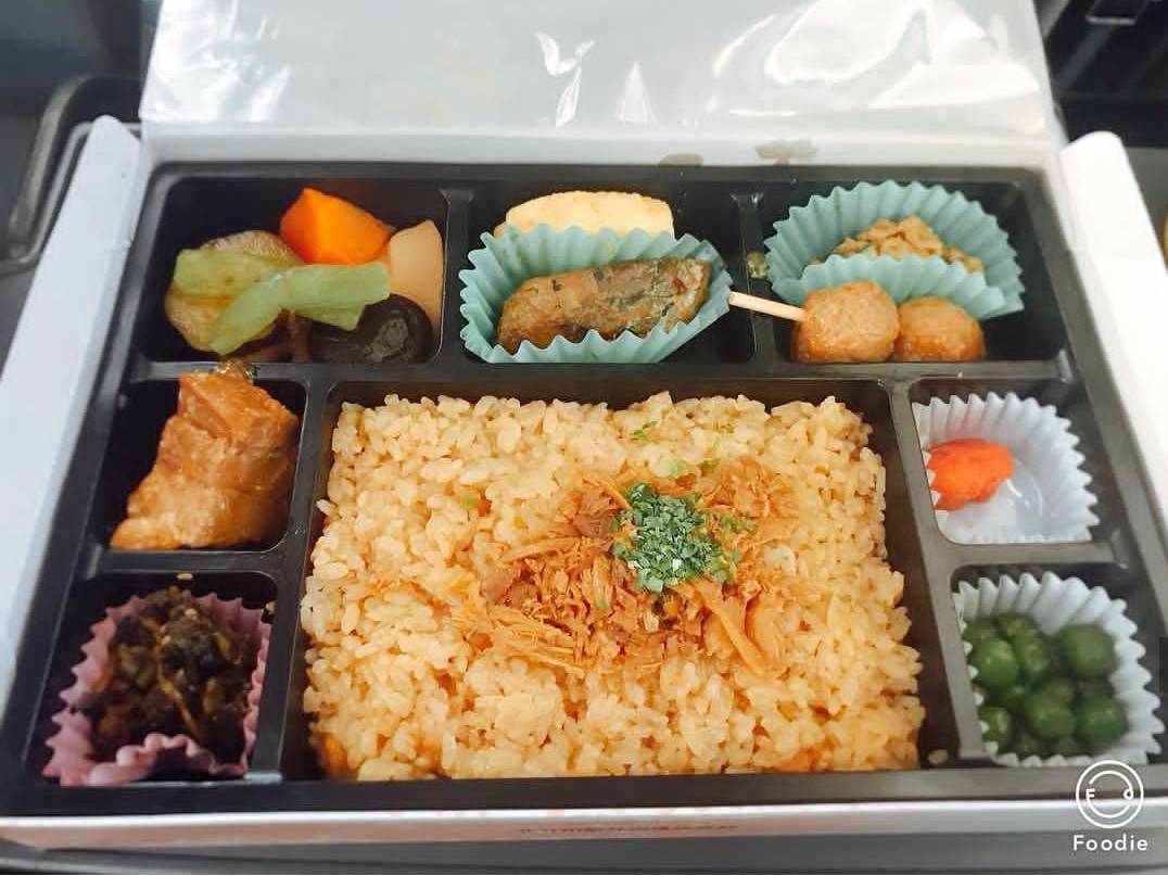 原创日本人气第一的火车便当能比高铁盒饭好吃吗