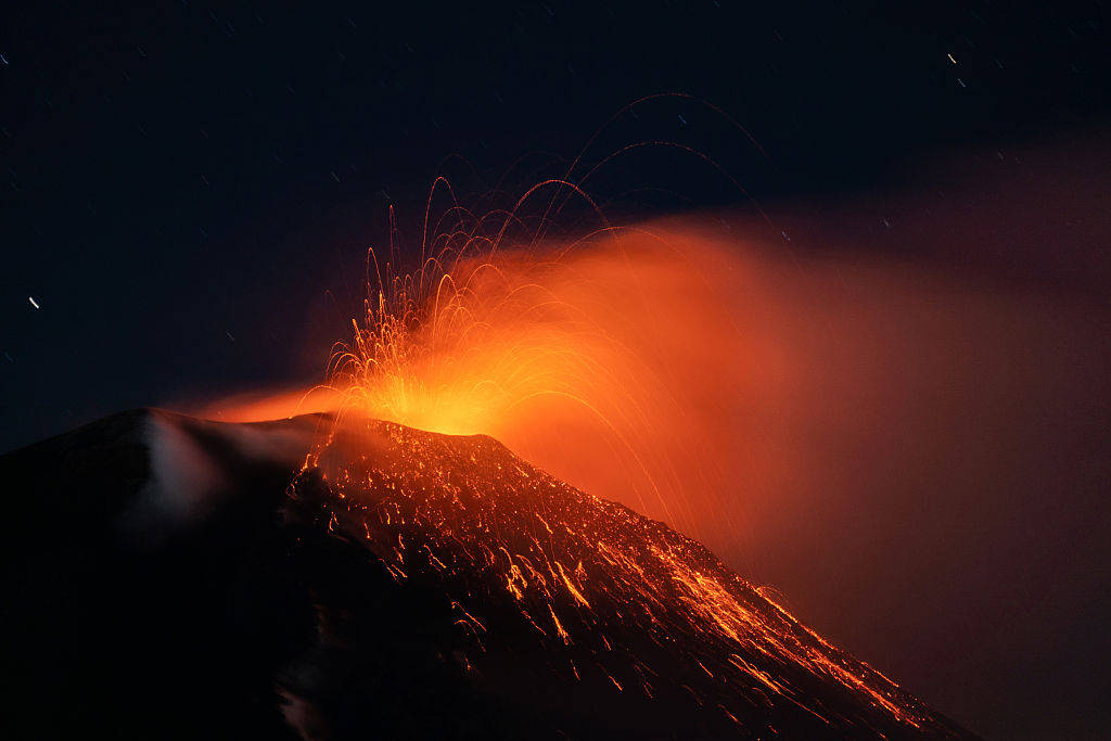 意大利埃特纳火山喷发