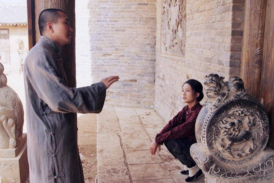 小说《白鹿原》中,一晃而过的白鹿有什么意义,它代表什么?
