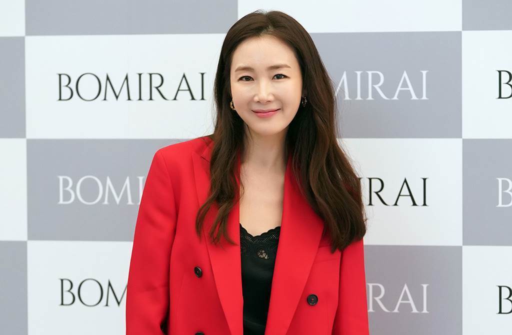 崔智友闪婚又生女 未p近照泄45岁真实状态_手机搜狐网