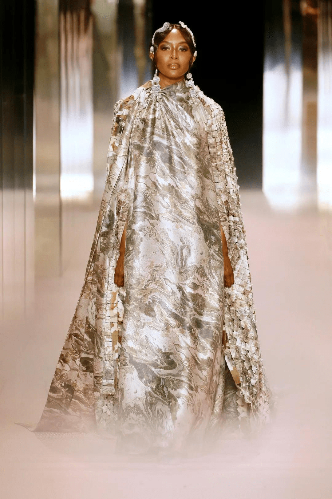 kimjones的梦幻世界fendi2021春夏高定