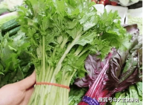 鸡冠菜是一种高营养食材,它含有大量碳水化合物和一些蛋白质,粗纤维