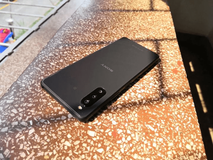 xperia 10 ii ——不值得买的大法中端机_索尼