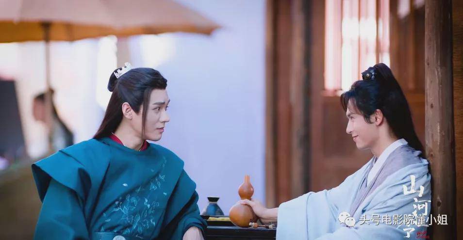 《山河令》影评:13万人打出8.6分!“穷酸小破剧”成爆款,男主人气直追肖战
