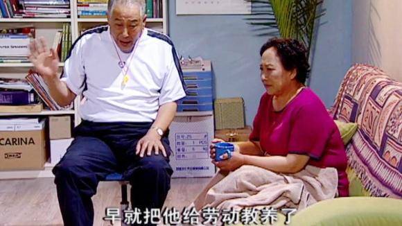 原创《家有儿女》杨紫"姥姥"孙桂田,55岁踏入影视圈,演戏只是爱好