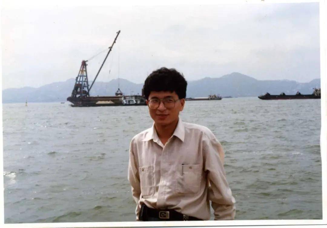 一个95后深圳女生眼中的父亲成长史