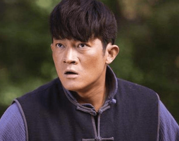 知名影视剧男演员,拍戏不在乎片酬,但要同意自己拍戏带着老婆
