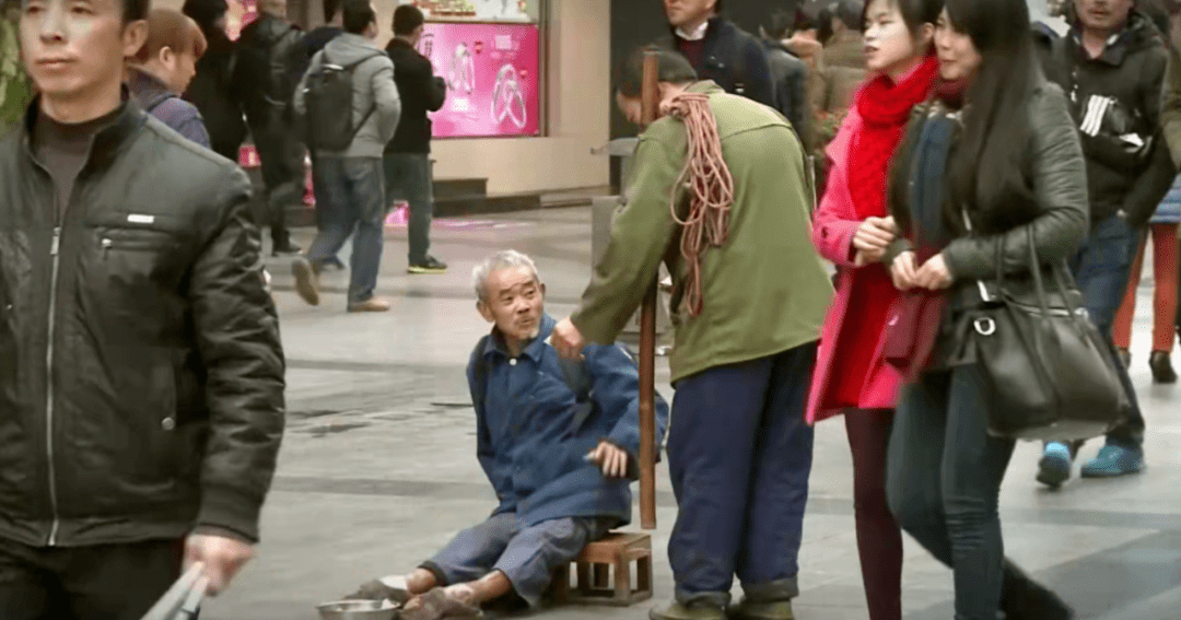 《最后的棒棒》影评:9.6分好片的男主角走了,但无人问津