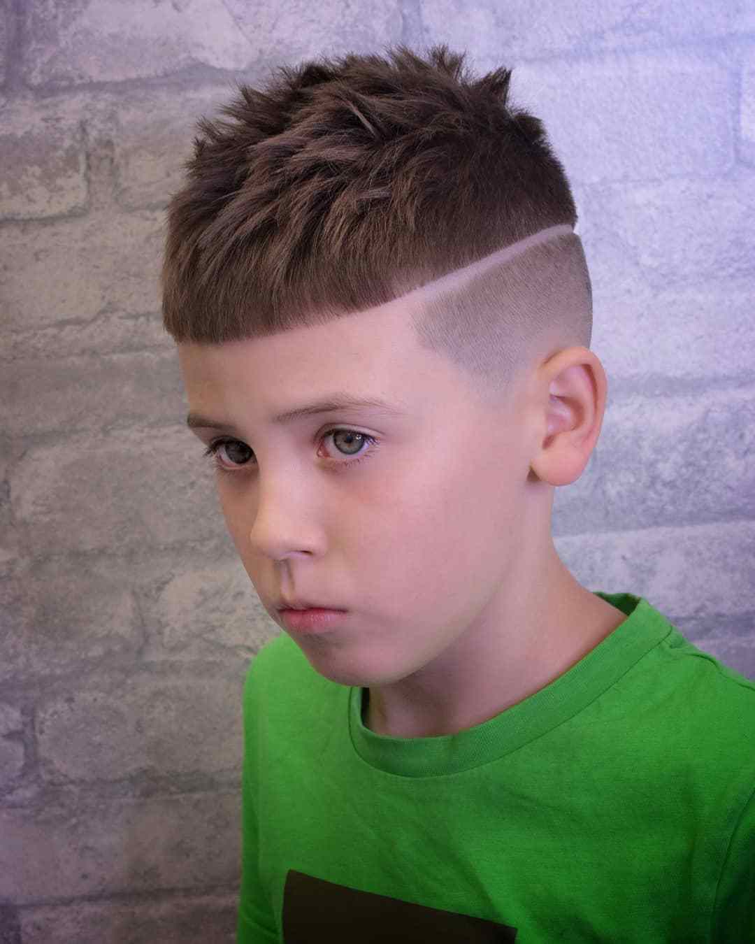 10款小男孩发型推荐越剪越有型给你儿子选一款吧