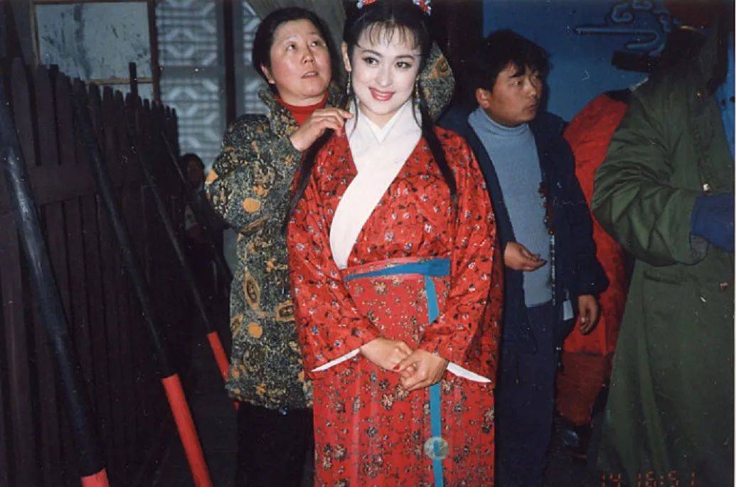 8.吕莹盈(马春花)