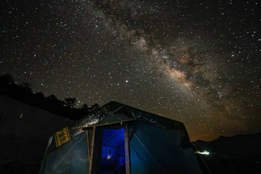 孟屯河谷随山林入梦境随虫鸣入清晨