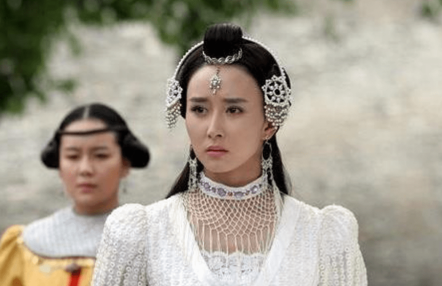 胡静在《楚留香传奇》中饰演的女一号"苏蓉蓉"既