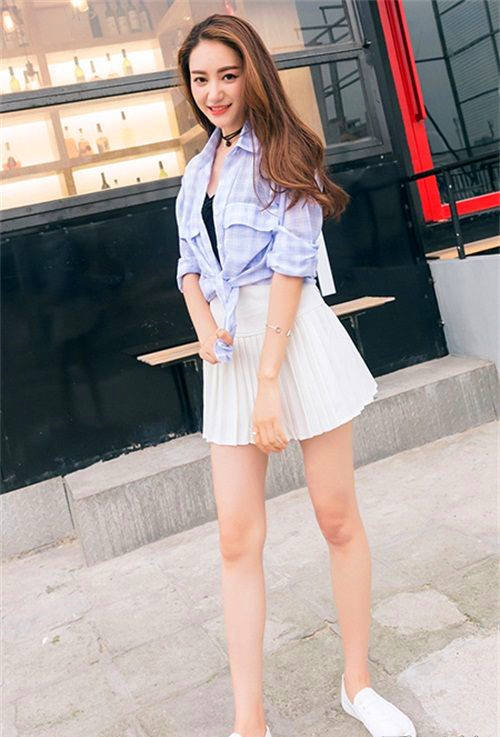 超短裙美女街拍,超短裙穿出性感活力
