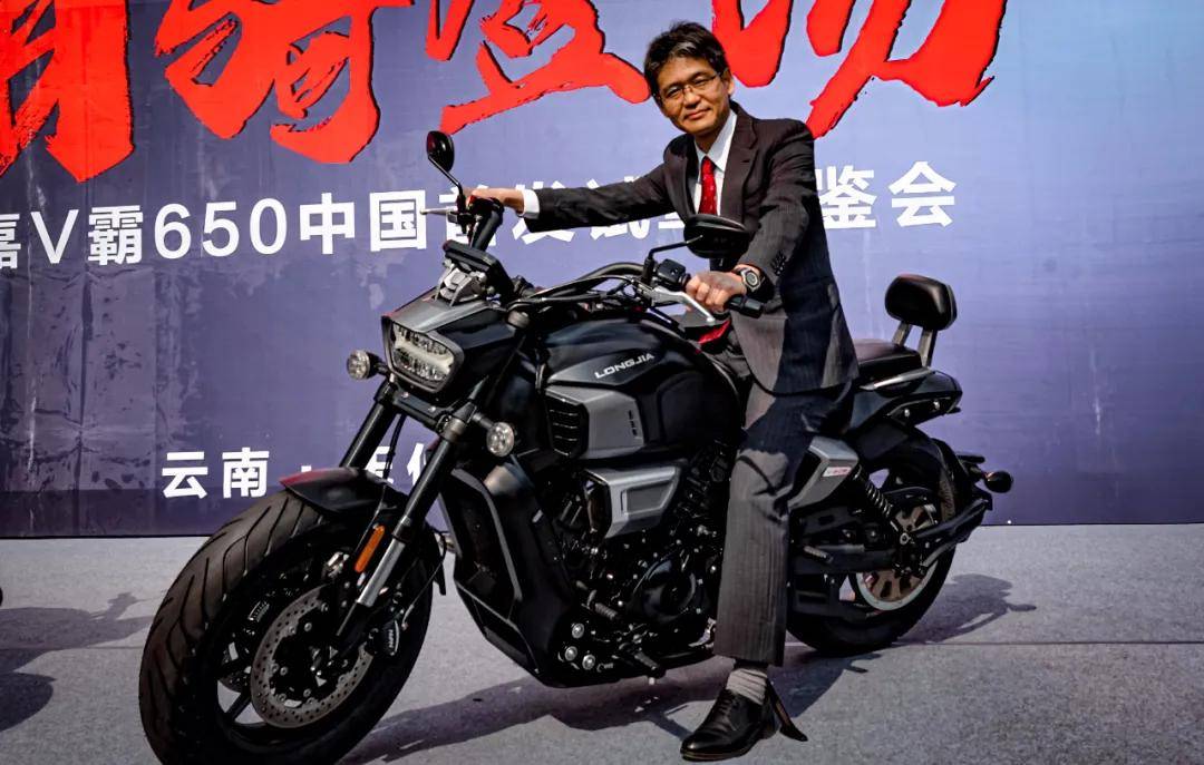 龙嘉v霸650霸骑登场 滑离加双冷却 售价不到四万