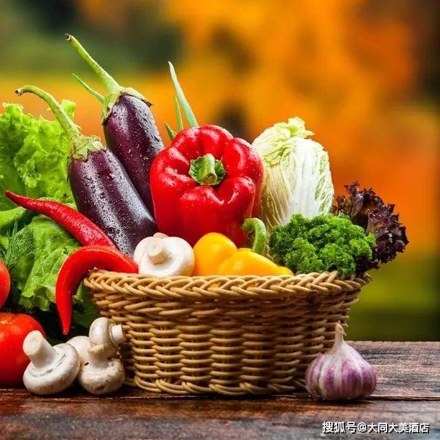 3,蔬菜类推荐 空心菜,菠菜,油菜,芹菜,西兰花,莴苣,茼蒿,黄