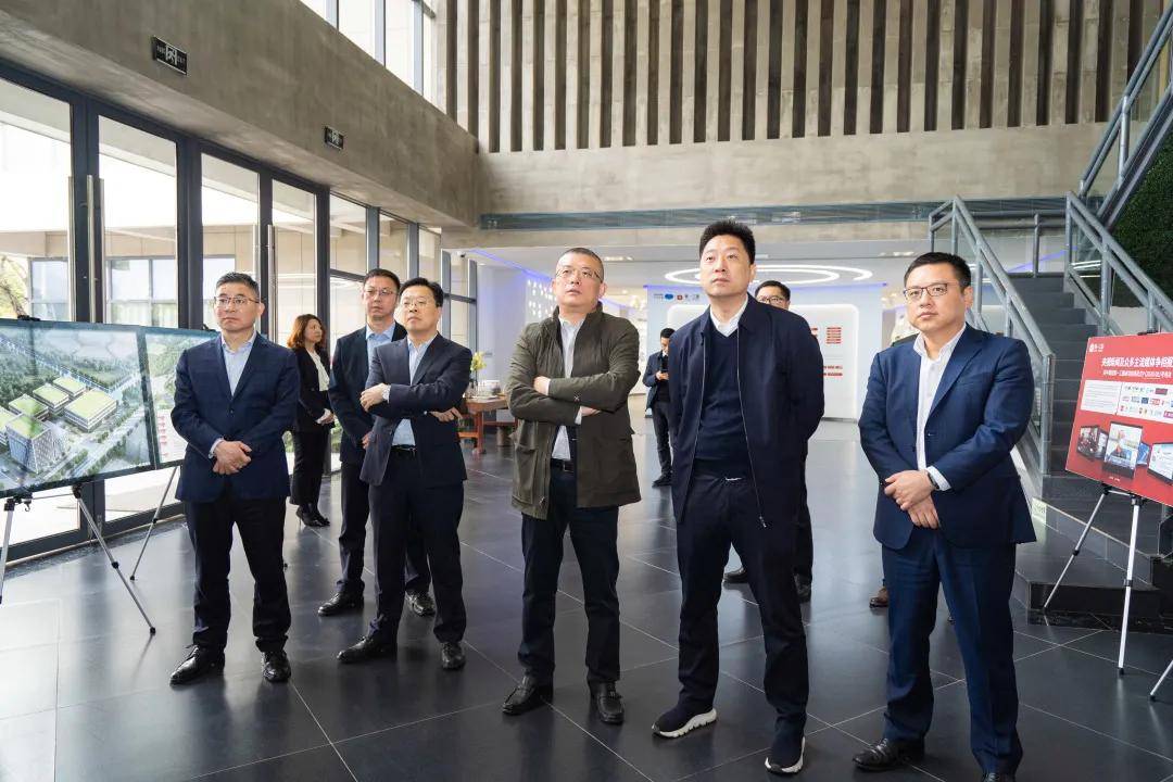 句容市委书记潘群一行赴第一工园考察调研